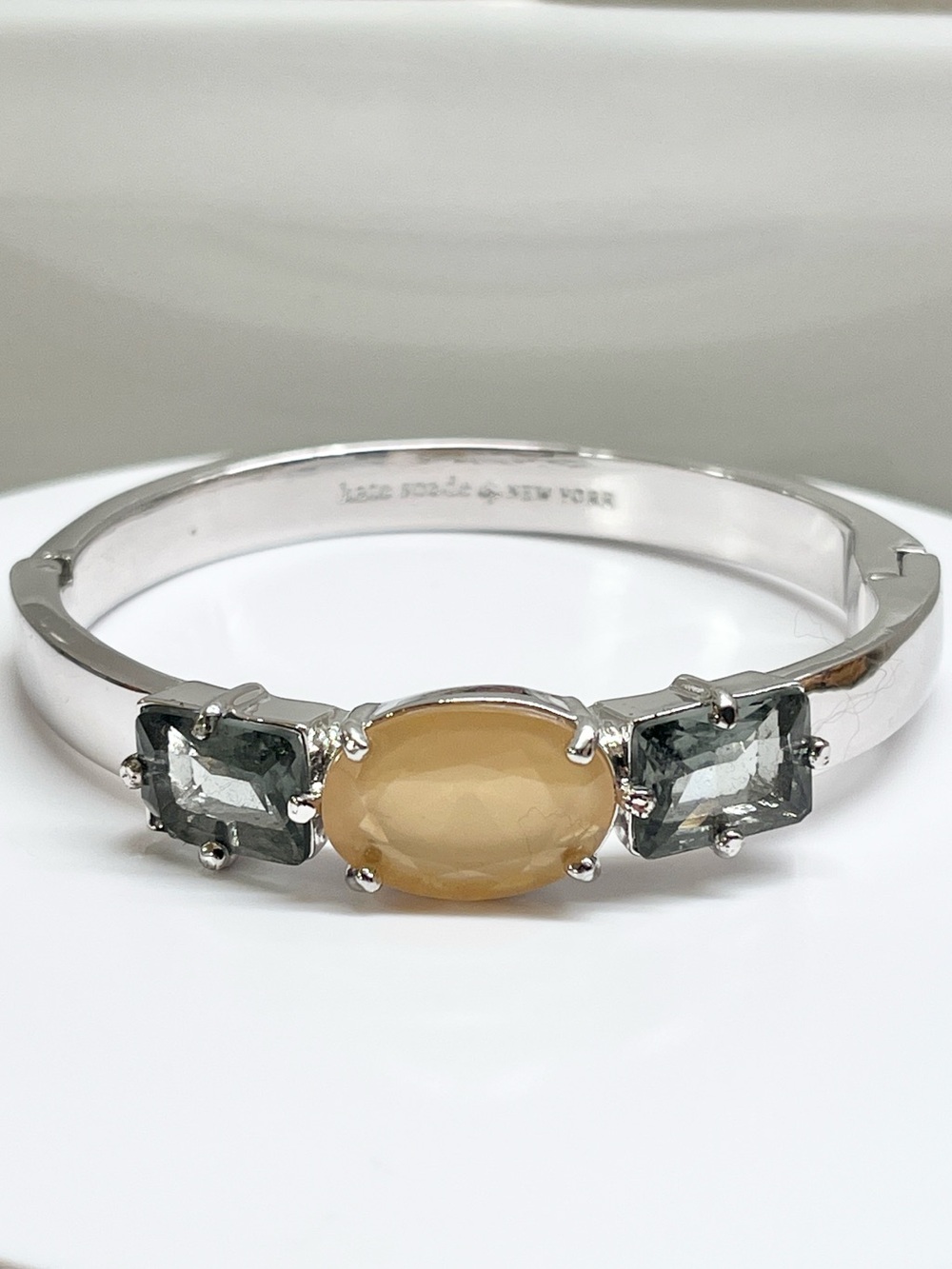 Kate Spade Hancock Park Silver Smoke Opal Gray Hinged Bangle EUC